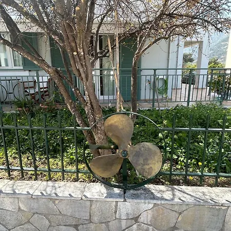 Thermos House Daire Nydri (Lefkada)